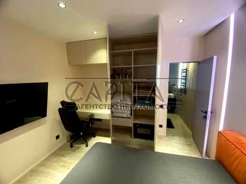 квартира за адресою Зарічна вул., 4к1