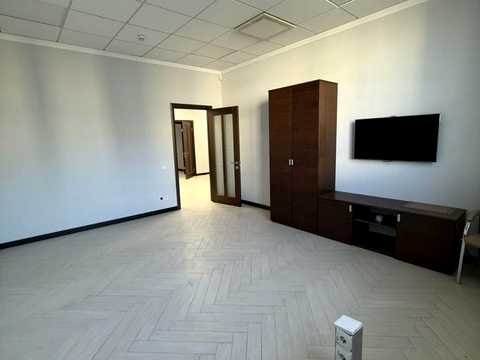 комерційна за адресою Шота Руставелі вул., 44