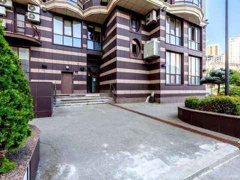 коммерческая по адресу Василия Тютюнника ул. (Анрі Барбюса), 37/1