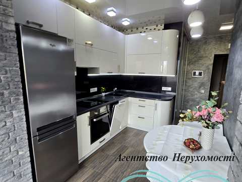 квартира по адресу Андрія Малишка ул. (Льва Толстого), 81