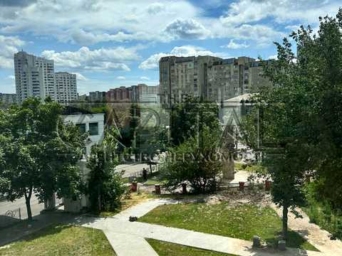комерційна за адресою Фрометівська вул., 7А