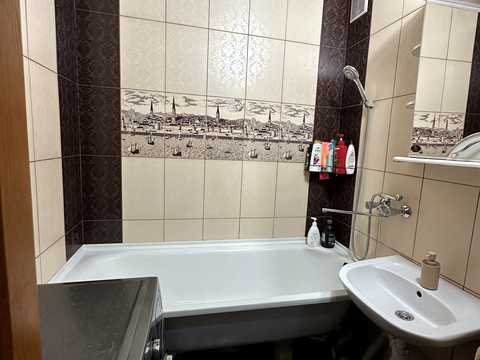 квартира по адресу Андрея Мельника ул., 8