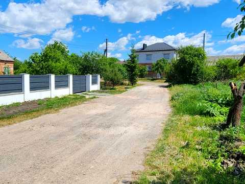 ділянка за адресою с. Чишки, Лесі Українки