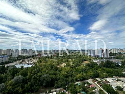 квартира за адресою Тепловозна вул., 28