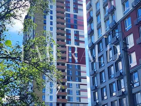 квартира за адресою Тепловозна вул., 28