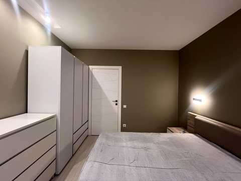 квартира за адресою Салютна вул., (Будинок 04501-04504)