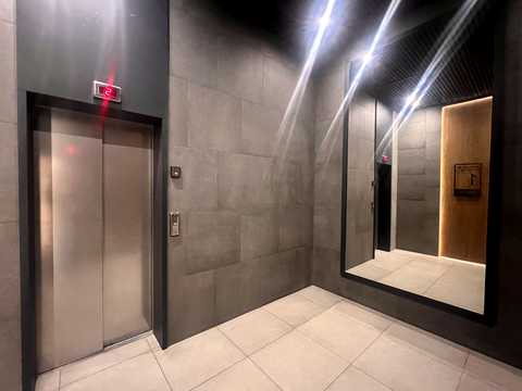 квартира за адресою Салютна вул., (Будинок 04501-04504)