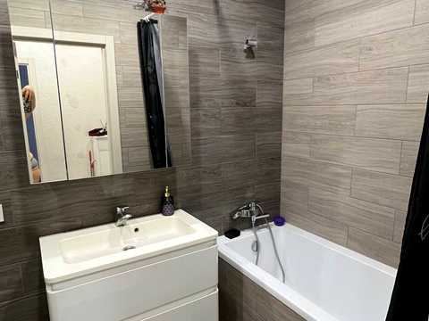 квартира за адресою Перлинна вул., 7