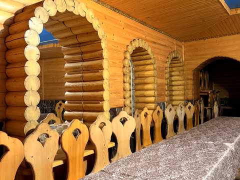 комерційна за адресою смт. Верховина, Гуцульського Повстання вул., 5