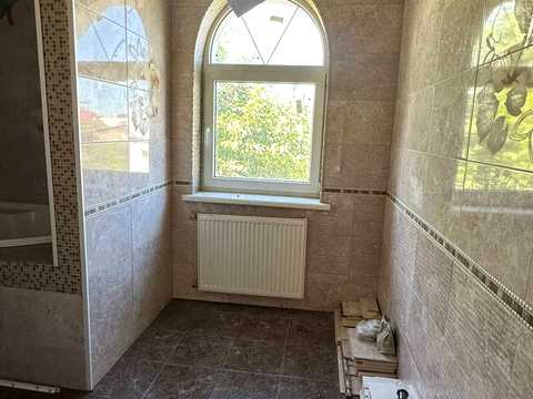 будинок за адресою Вишнева, 9