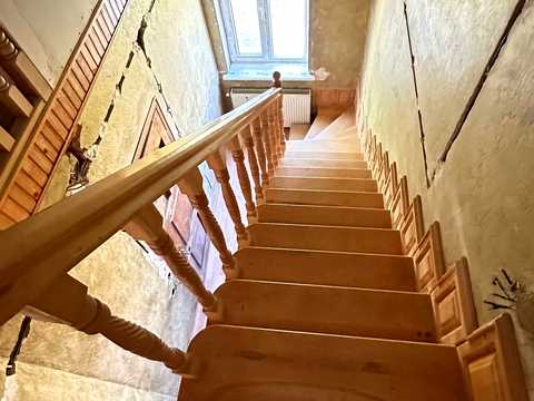 будинок за адресою Вишнева, 9