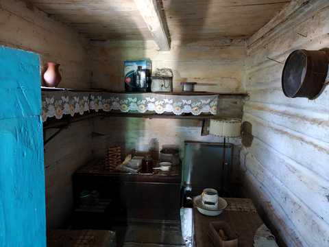 будинок за адресою с. Новаки, Шляхова, 23