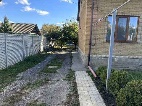 будинок за адресою с-ще. Рай-Оленівка, Санаторний, 24