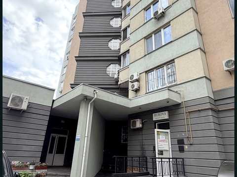 квартира за адресою Раїси Окіпної вул., 4-А