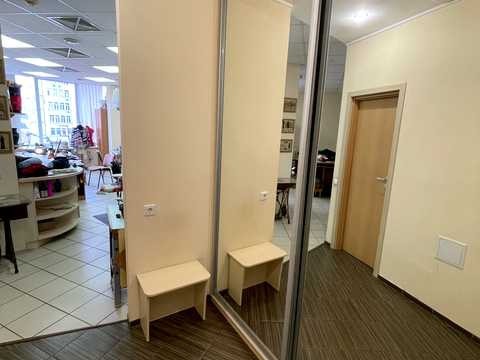 коммерческая по адресу Королеви Єлизавети ІІ ул. (Глинки), 2