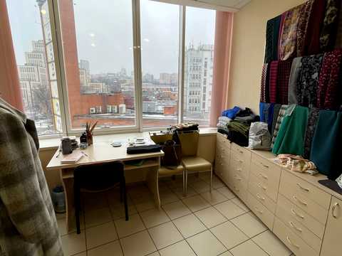 коммерческая по адресу Королеви Єлизавети ІІ ул. (Глинки), 2