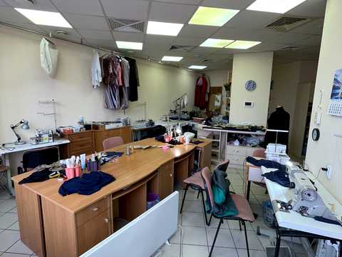 коммерческая по адресу Королеви Єлизавети ІІ ул. (Глинки), 2