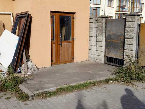 комерційна за адресою Рівне, Щаслива вул., 14
