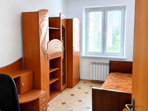 квартира за адресою Озерна вул., 28