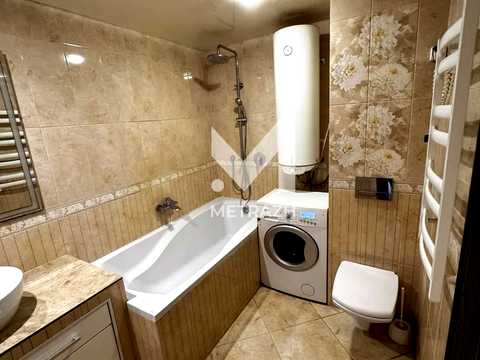 квартира за адресою Ахсарова вул., 13