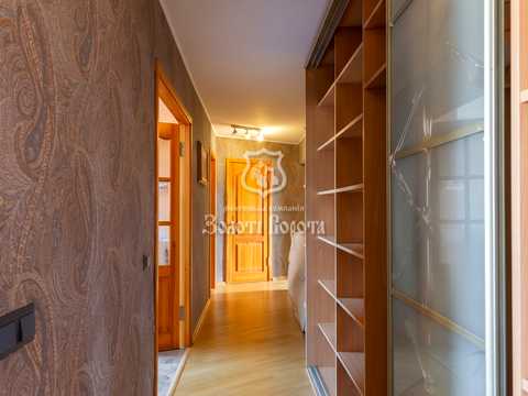 квартира за адресою Салютна вул., 4-А