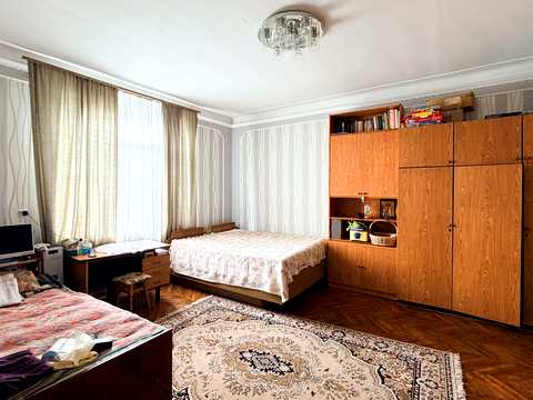 квартира за адресою Осипа Турянського вул., 1
