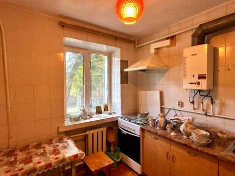 квартира за адресою Кам'янецька вул., 45