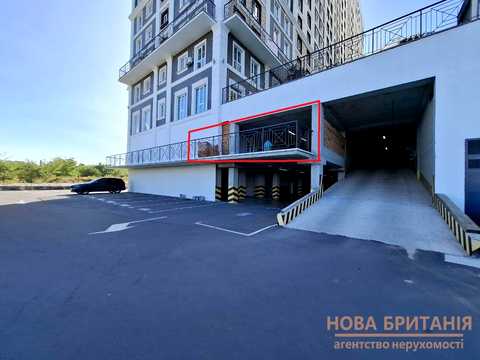 комерційна за адресою Михайла Максимовича вул. (Онуфрія Трутенка), (Будинок «Престон»)