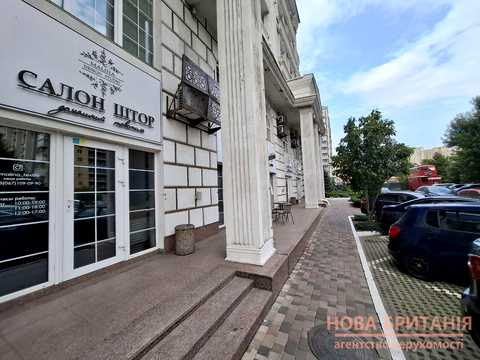 комерційна за адресою Михайла Максимовича вул. (Онуфрія Трутенка), 24-А