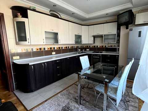 квартира за адресою Львів, Бориса Романицького вул., 1
