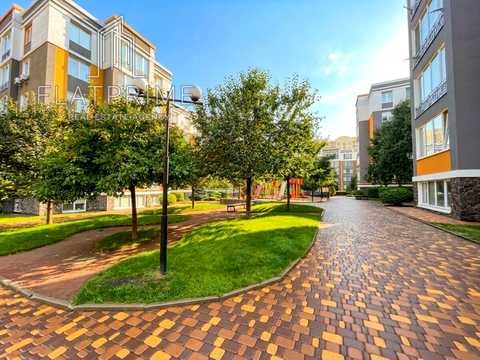 квартира за адресою Джерельна вул., 8
