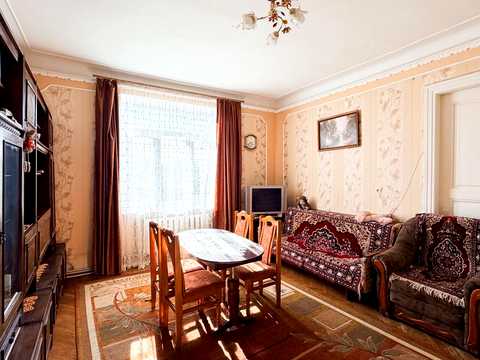 квартира за адресою Осипа Турянського вул., 1