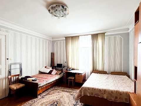 квартира за адресою Осипа Турянського вул., 1