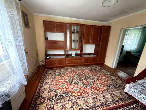 будинок за адресою с. Нежухів, Миру