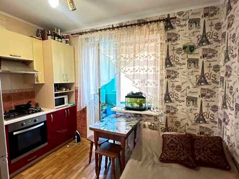 квартира за адресою Боровиковського бульв., 5