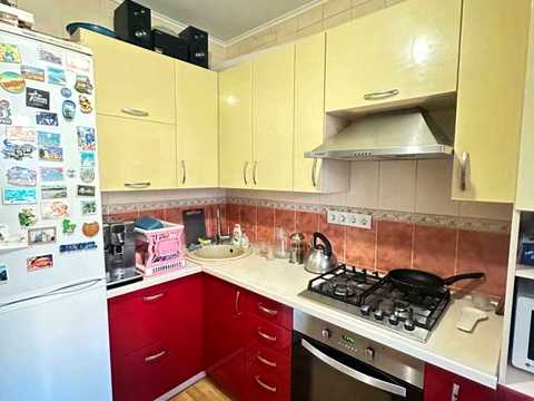 квартира за адресою Боровиковського бульв., 5