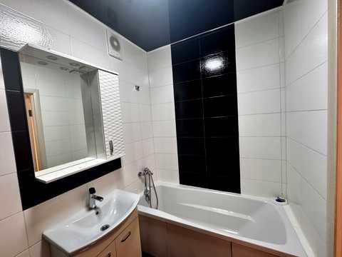 квартира за адресою Чорновола вул., 29