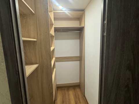 квартира за адресою Космонавтів просп., 77
