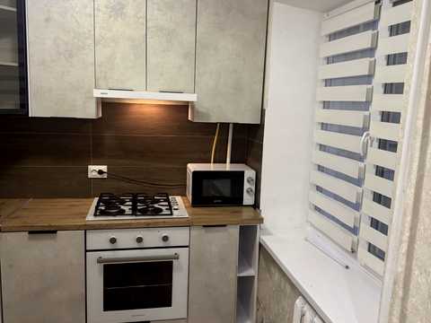квартира за адресою Космонавтів просп., 77