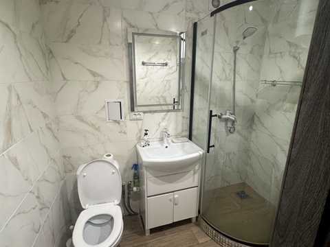 квартира за адресою Космонавтів просп., 77