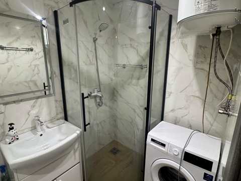 квартира за адресою Космонавтів просп., 77