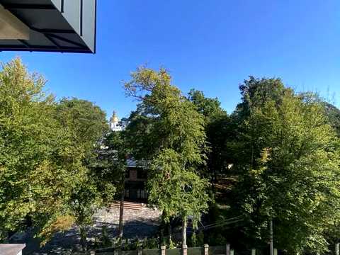 квартира за адресою Незалежності України вул., 25