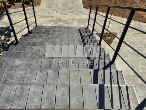 1877934482836433