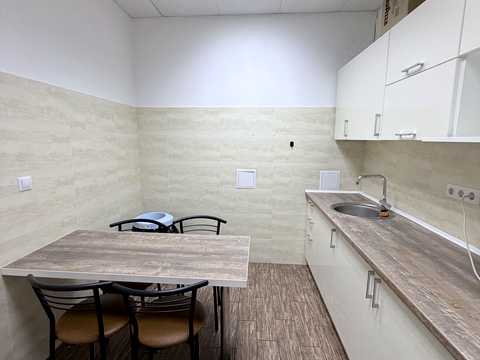 коммерческая по адресу Кловский спуск, 7