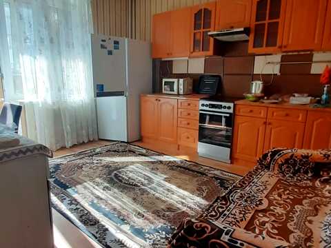 квартира за адресою Академіка Булаховського вул., 5-Б