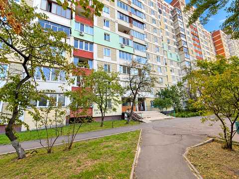 квартира за адресою Червоної Калини просп. (Володимира Маяковського), 52