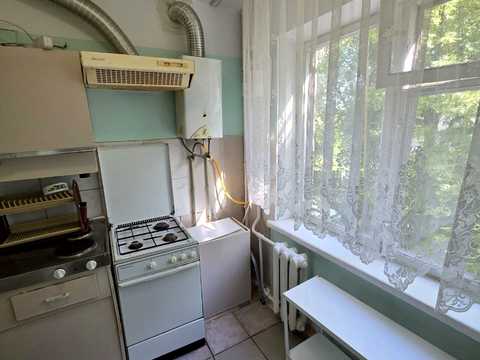 квартира за адресою Михайла Максимовича вул., 9-А