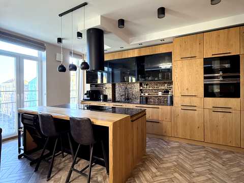 квартира за адресою Регенераторна вул., 4 к6
