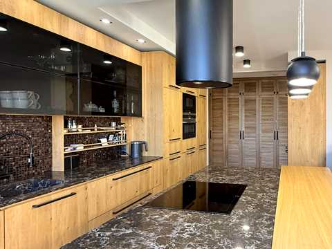 квартира за адресою Регенераторна вул., 4 к6