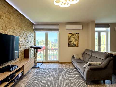 квартира за адресою Регенераторна вул., 4 к6